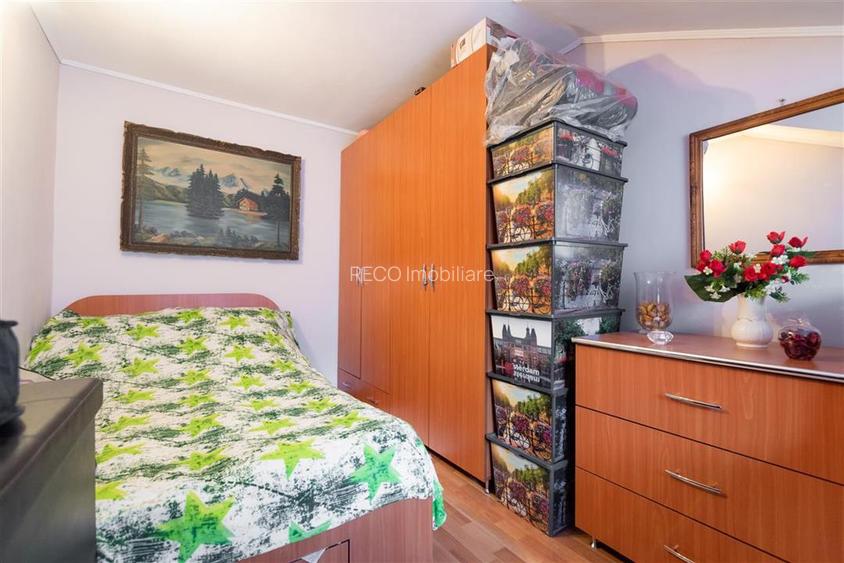 RECO Casa cu 3 Camere la Curte Comuna, Central, Oradea - 11