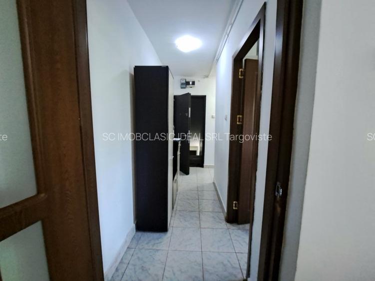 Etaj 1, Micro 8 Targoviste ! Inchiriere apartament 2 camere, zona Polimed - 8