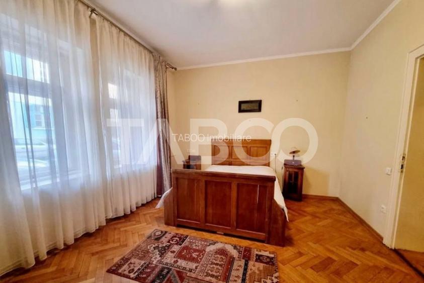 Apartament de vanzare 2 camere 2 bai 2 pivnite Sibiu Centrul Istoric - 2