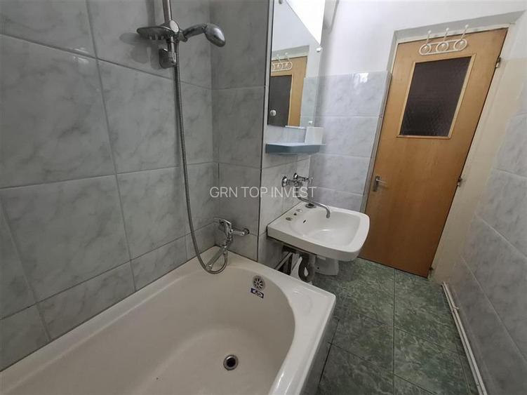 Apartament decomandat 3 camere 2 bai balcon zona Terezian - 24