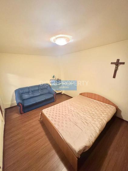 Casă de vânzare – Strada Ramadan - 1