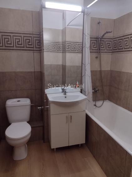 Proprietar închiriez apartament două camere zona Olimpia  - 7
