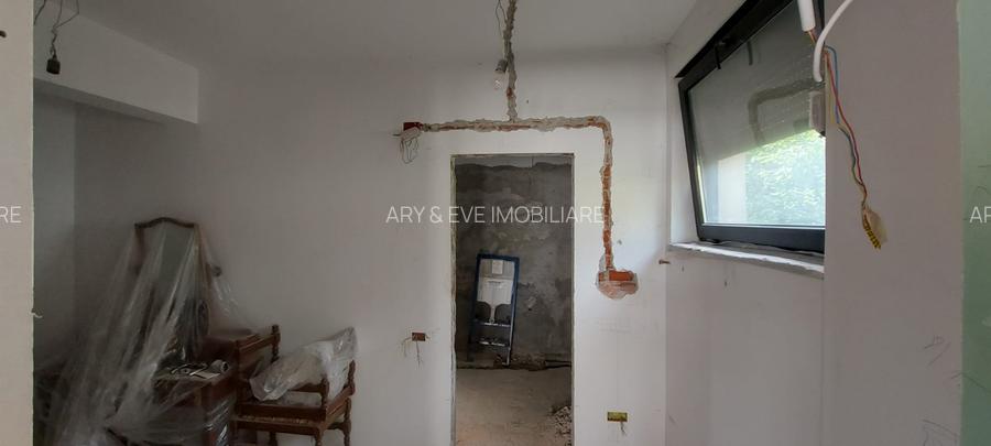 Reședință de Prestigiul în Dorobanți: 300 mp Utili, 7 Camere și 4 Băi - 5