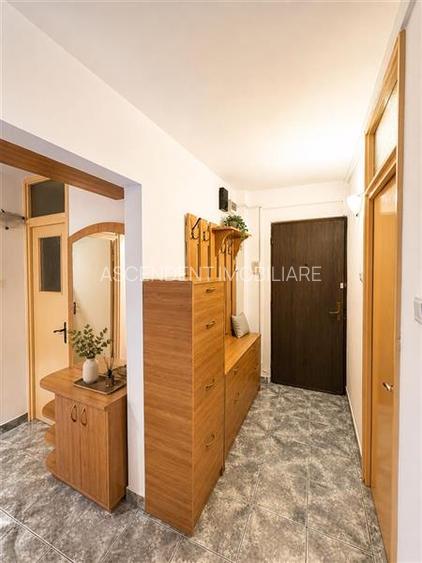 Decomandat, 3 camere, 2 bai, spatiu verde, mobilat, utilat, boxa, Faget, Brasov - 4