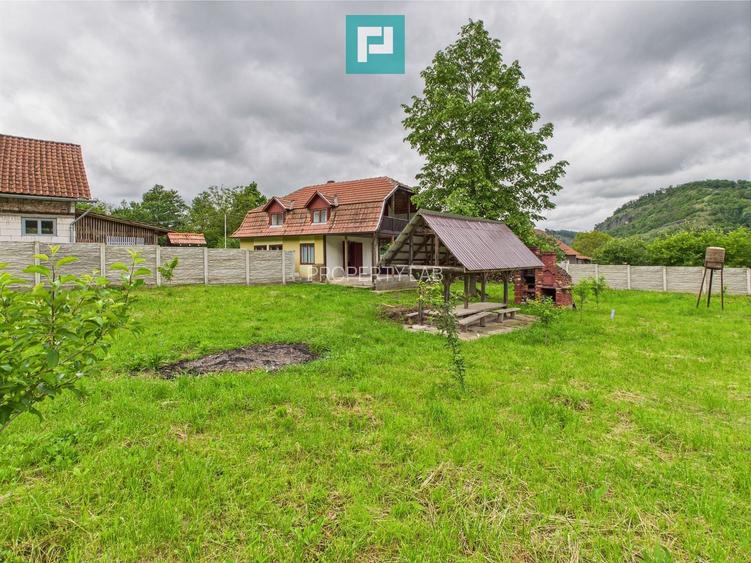 Casă în localitatea Gurahonț - Arad, teren 2914 mp - 14