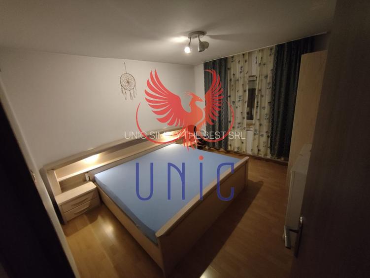 3 decomandate 1 Mai - 2