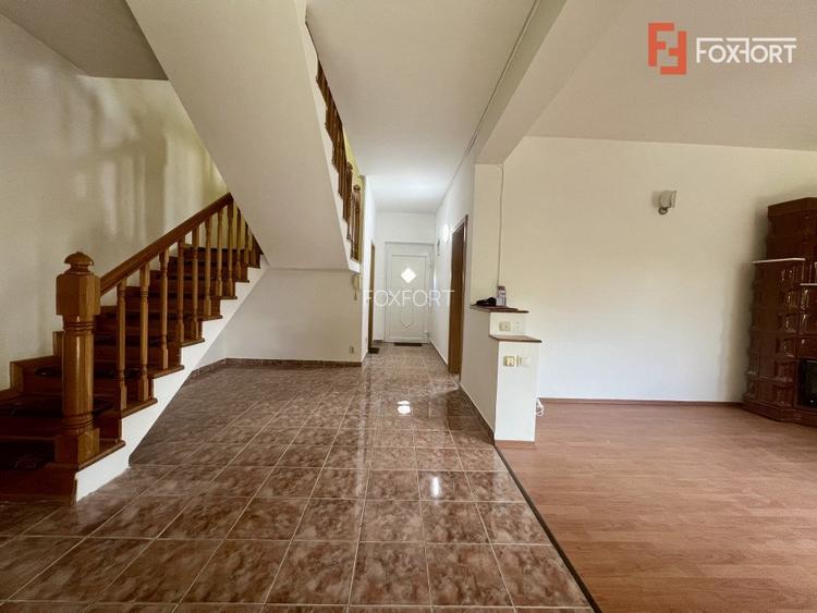 Casa individuala cu 7 camere si teren de 358 mp de vanzare, zona Girocului - 13