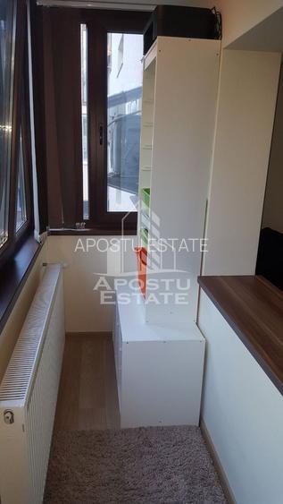 Apartament cu 3 camere, 2 bai, 2 balcoane, garaj, renovat,zona Iosefin - 12