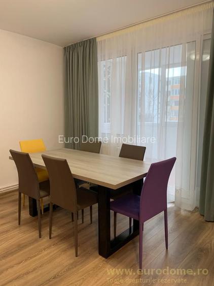 Centrul Civic, aproape de AFI, 3 camere recent renovate/mobilate, 165000 euro - 2