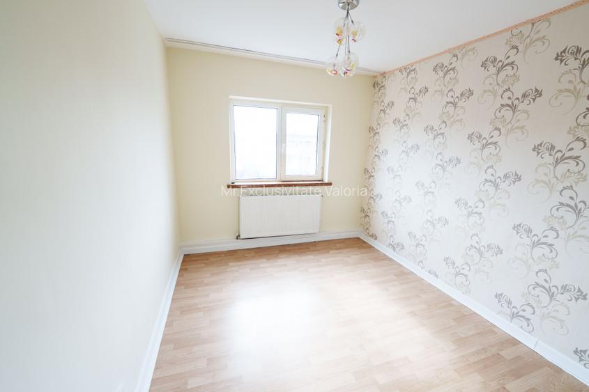 Apartament 4 camere renovat, bilateral, CT, Craiovita Noua - zona Kaufland - 3