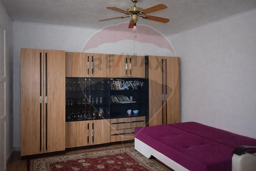 Casă de vânzare cu acces din două străzi in Alba Iulia, comision 0% - 5