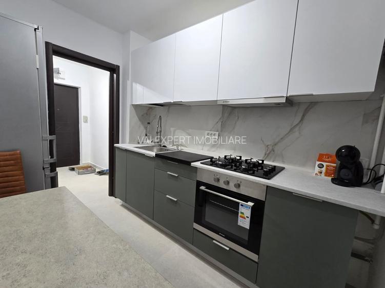 Metrou Aparatorii Patriei,2cam,dec,60mp,renovat,loc parcare,prima inchiriere. - 2