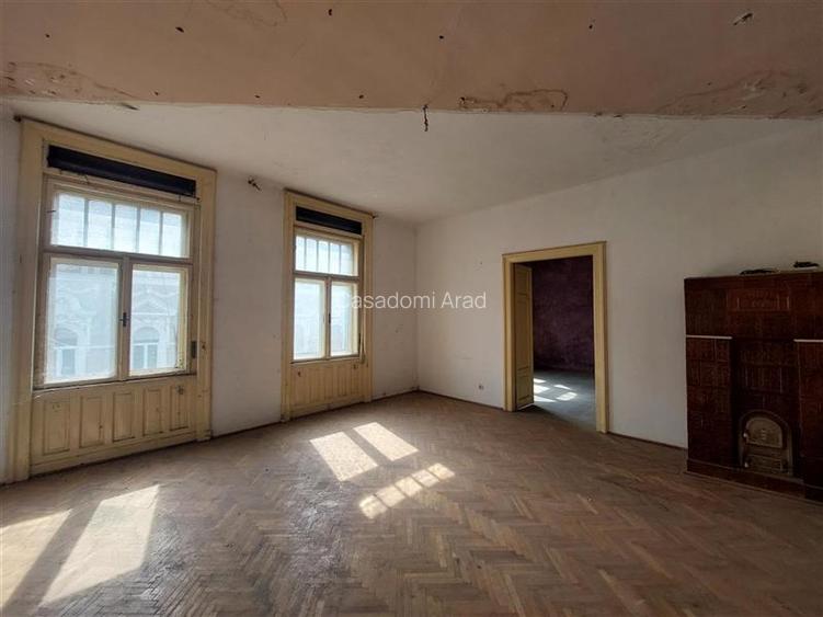 Apartament ultracentral cu 2 garaje - 3