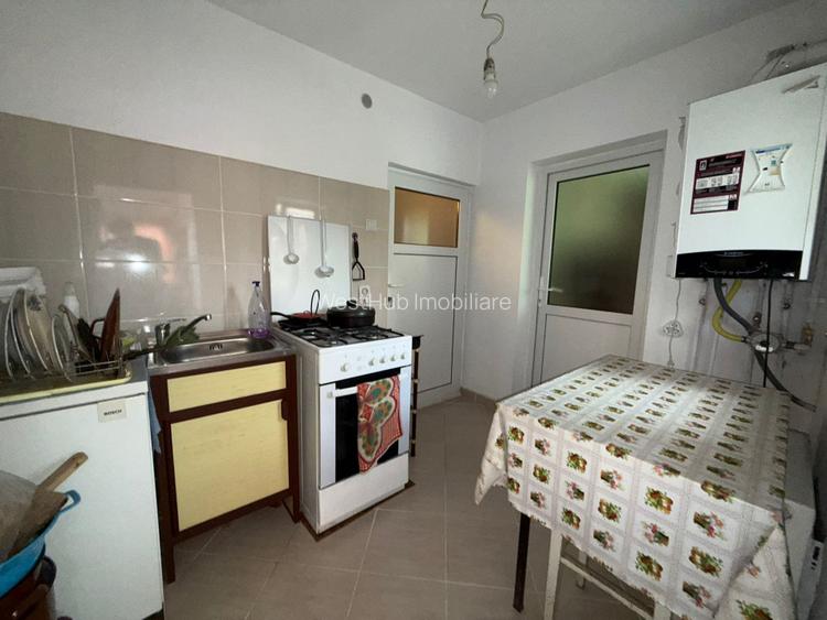 Casa cu trei camere avand 90mp suprafata utila, 1.200 mp teren, in zona Mehala - 8