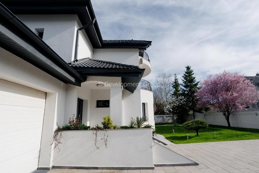 Vila individuala 7 camere zona Porche Pipera | Revovata 2026, Teren 1000mp - 12