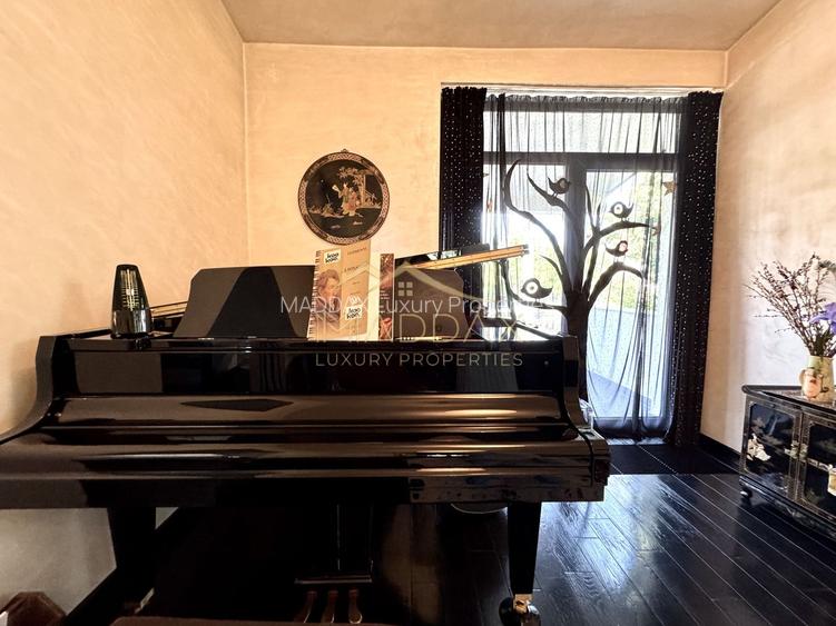 Vila cu 5 camere *344mp* + 400mp Teren // Zona Bucurestii Noi - 10