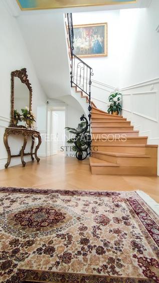 Vila restaurata in cel mai mic detaliu - zona centrala - 24