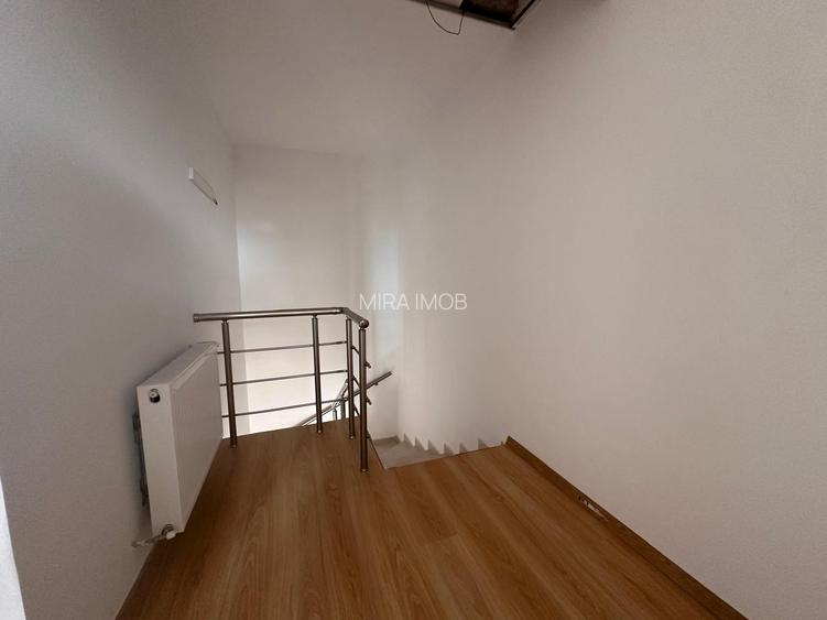 Apartament spațios cu 4 camere, dispus pe două niveluri, în Cartierul Latin - 14