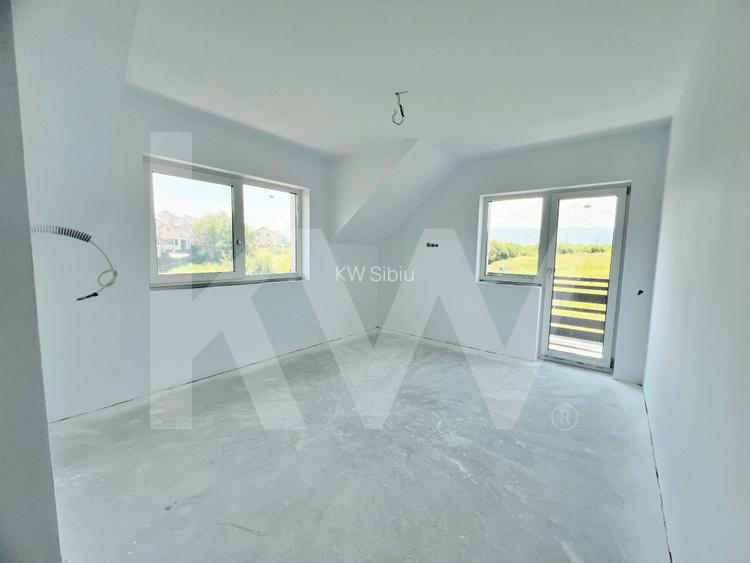 Casa de Vanzare in Cristian, Sibiu - 4 Camere, 2 Terase, Teren 486 - 17