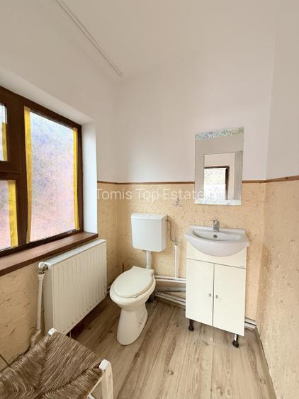 Casă de inchiriat cu 6 camere Faleza Nord – curte proprie, garaj - 12