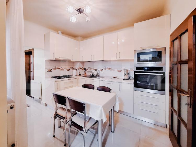 Casa cocheta in zona centrala cu potential si functionalitate excelenta - 5