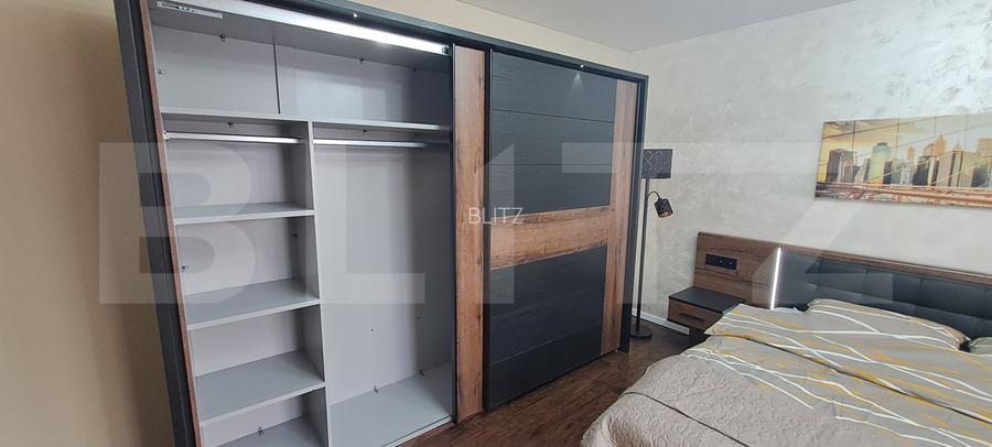 Apartament cu 3 camere, etaj 1/4, zona Sportului, cu parcare  - 13