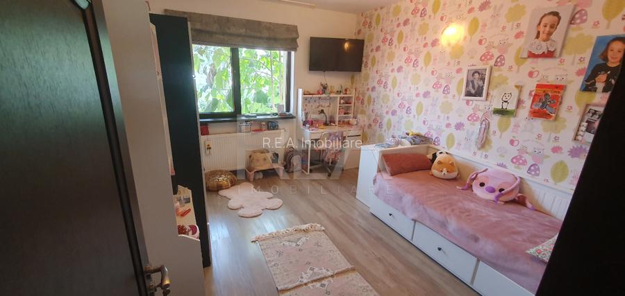 2 case si curte individuala la 400 de metri de statia de metrou Dristor 2  - 34