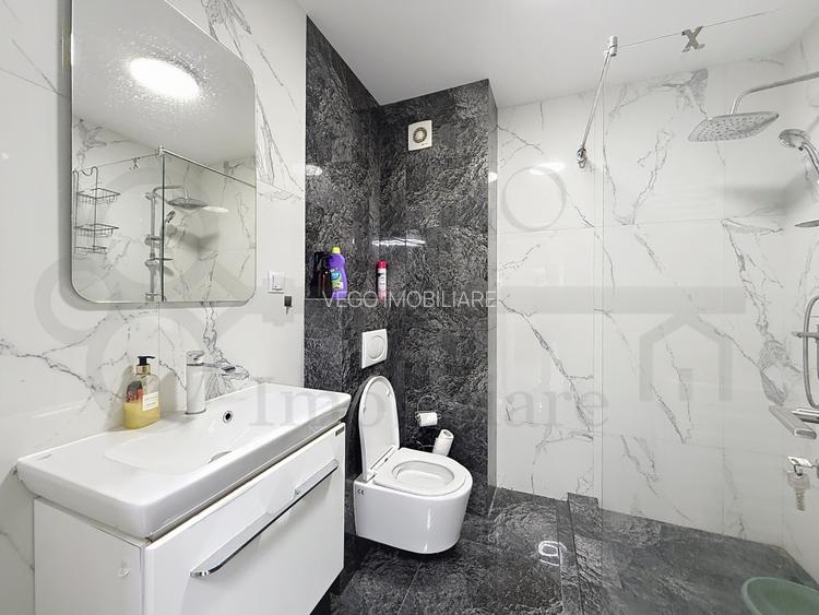 Apartament cu 2 camere, 56 mp, parcare, panoramic superb, Piata 1 Mai - 9