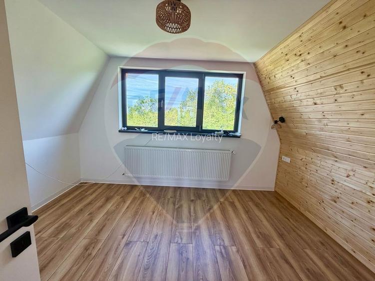 De vanzare Cabana A-Frame cu 1850 mp teren in zona Pucioasa, DB - 11