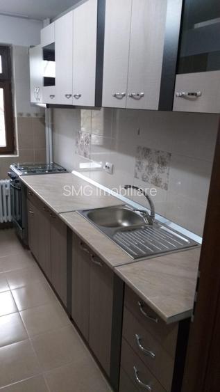 Apartament de închiriat cu balcon și lift, 2 camere - 10