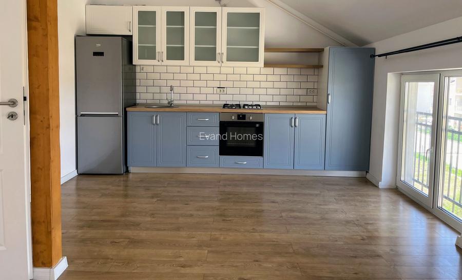 Oportunitate investitie imobiliara: etaj intreg cu 3 apartamente - Comision 0% - 14