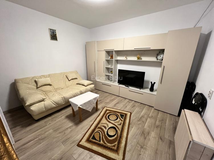 INCHIRIEZ ap.2 camere decomandat la casa,renovat, zona P ta Cluj - 3