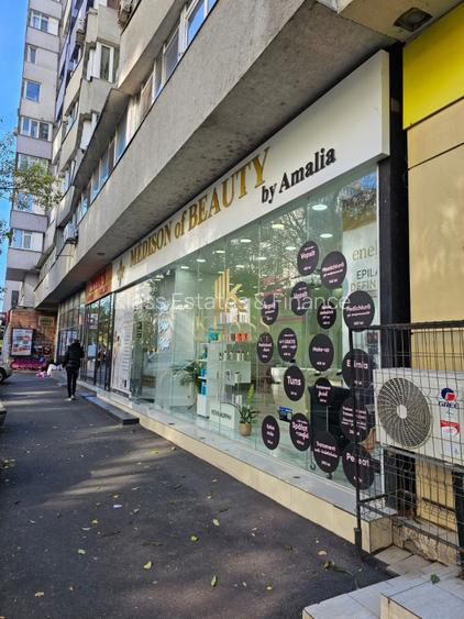 Salon de infrumusetare - pentru activitate imediata! Zona - Piata Victoriei - 6