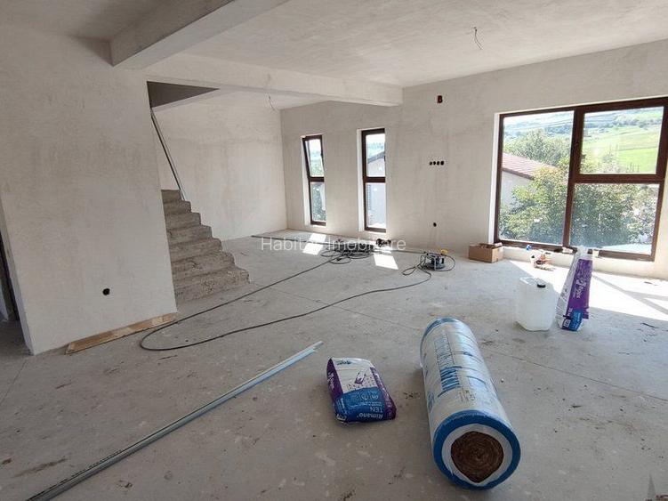 Casa noua, tip duplex, D+P+M,  garaj dublu, zona Iris - 7