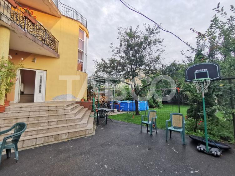 Casa in zona Centrala cu 8 camere mobilate teren 890 mp - 19