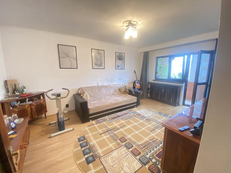 3 Camere-Decomandat-70 mp-Etaj Intermediar-Metrou Tineretului - 2
