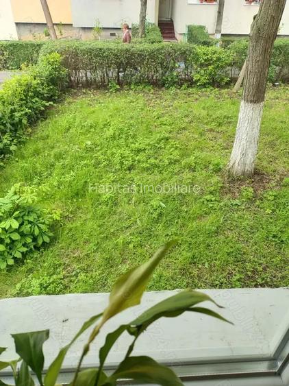 Apartament 3 camere decomandat, Aleea Brates - 14