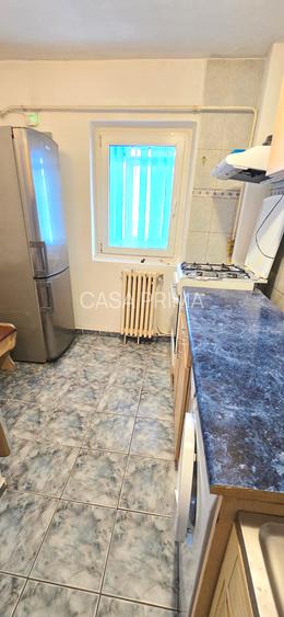 Apartament 1 camera decomandat, etaj 1/4, centrala, balcon inchis, geam la baie - 9