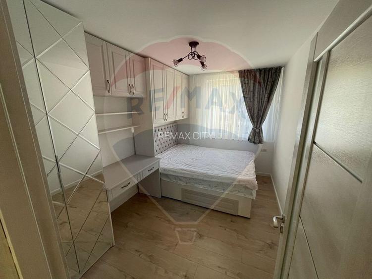 Apartament cu 3 camere de închiriat în zona Precista - 21