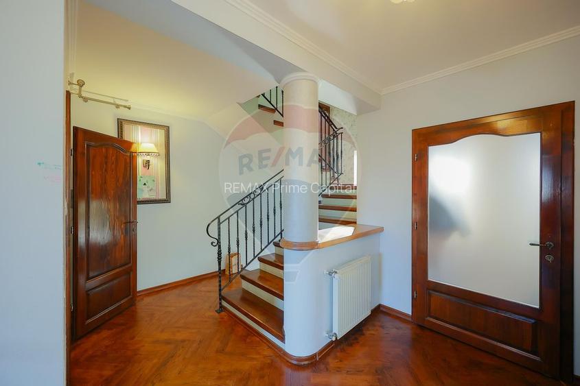 Casă 5 camere cu garaj, 230 mp utili, teren 503 mp, Nufărul, Oradea - 26