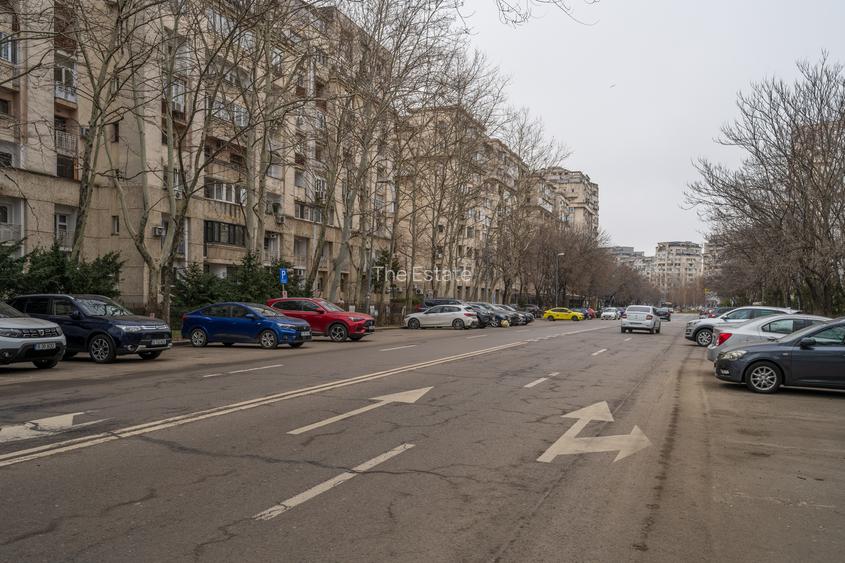 Locație Premium: 3 Camere pe Bulevardul Burebista – Renovat & Gata de Mutare - 22