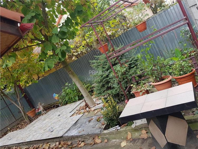CALEA MARTIRILOR, CASA INDIVIDUALA, 4 CAMERE, 2 BAI, 2 BUCATARII - 8