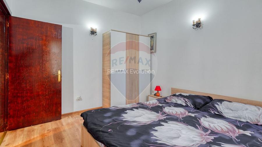 Vilă de vânzare în Predeal – vedere panoramică către pârtia de schi - 11