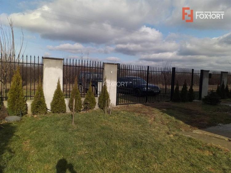 Casa individuala cu 5 camere de vanzare in Sag - ID V155 - 25