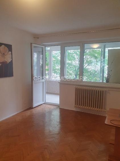 Apartament 2 camere. Zona Bld. Al. Obregia / Emil Racovita. La 8 min de metrou - 10