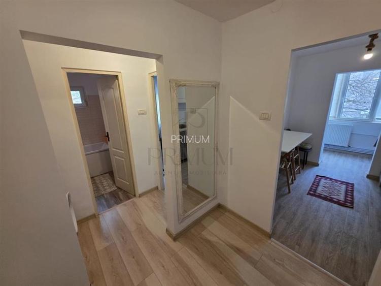 Lipovei - 2 Camere - Etaj 1 - Decomandat - Centrala proprie - Renovat - 4