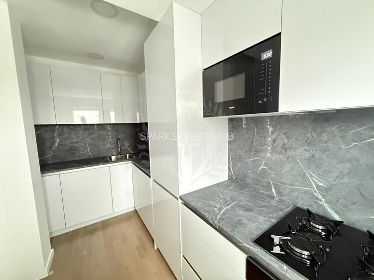 GARSONIERA // BUCEGI 12 // CENTRAL - 2