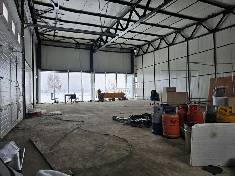 Hala cu acces direct din DN 72 Targoviste – Ploiesti - 2