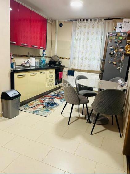 Gorjului metrou- 3camere renovat-70mp -bloc 1980 - 6