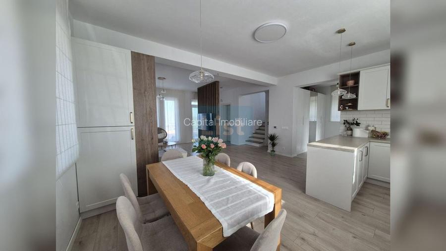 Casa superba la cheie, panouri fotovoltaice, central Dezmir - 2